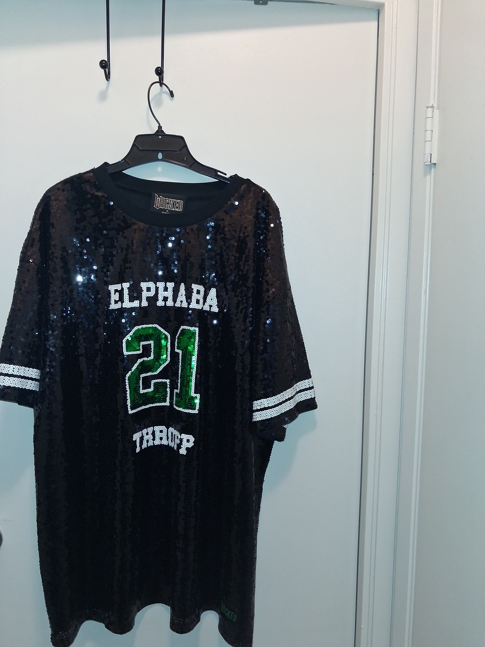 Forever 21 Black Sequin Elphaba Tee with Green '21'